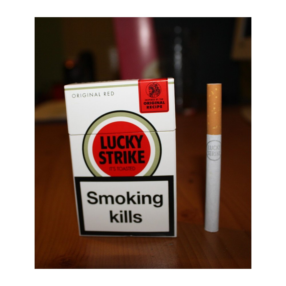 Lucky Strike Red – Pack of 20